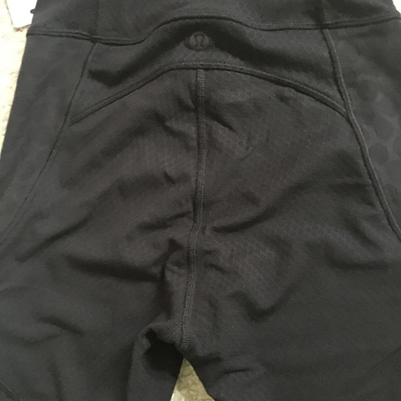 Lululemon Geo Tight NWT - Picture 4 of 14